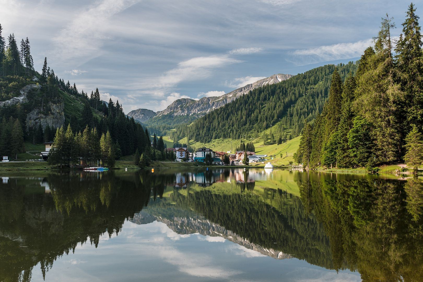 Weg rund um den Zauchensee